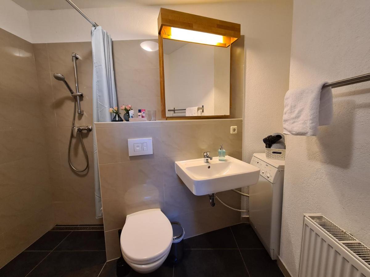 Neues Apartment #2 Mit Wlan !Sauna & Hot Tub Zubuchbar! Senftenberg Buitenkant foto